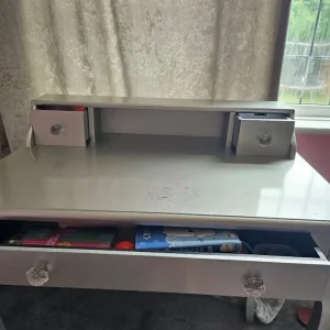 Lovely Dresser / Writing desk - Image 5