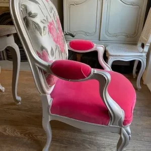 French Antique Louis XV Armchair - Image 2