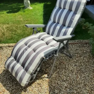 Sun lounger reclining
