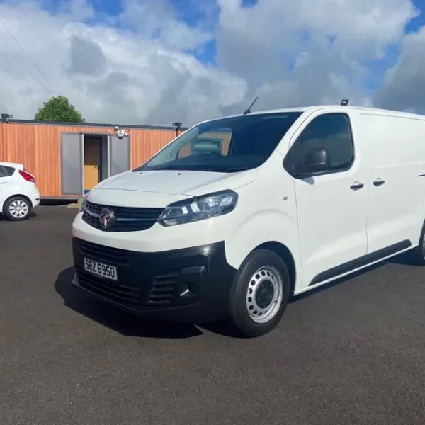 2021 Vauxhall Vivaro Turbo D Panel Van, 6-speed, mint condition
