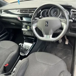 2014 Citroen DS3 1.6 VTi DStyle Plus Euro 5 3-door Hatchback - Image 5