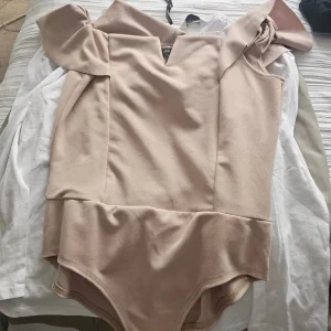 Woman's clothing mix - Image 8