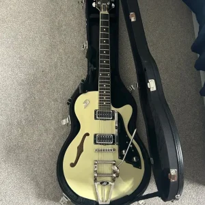 Duesenberg Starplayer TV Vintage White Guitar - Image 3