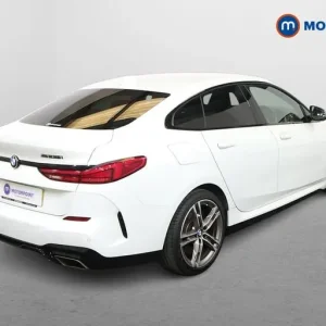 2022 BMW 2 Series M235i xDrive 4-door Automatic in Alpine White - Image 7