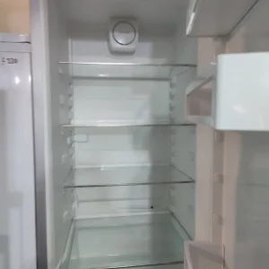 TALL SILVER LIEBHERR 60CM WIDE FROST FREE FRIDGE FREEZER - Image 5