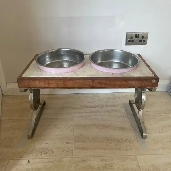 Marble dog feeding stand