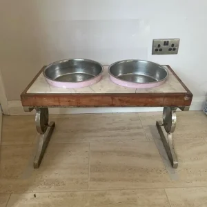 Marble dog feeding stand