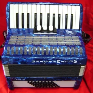 weltmeister perle lightweight 48 bass accordion - Image 3