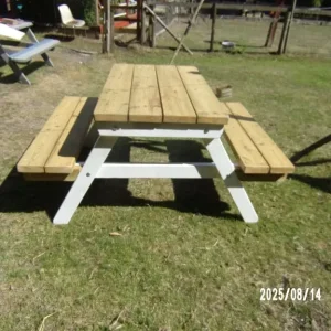 picnic table - Image 2