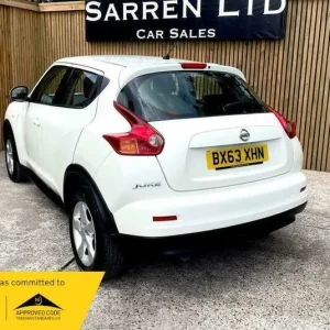 2013 Nissan Juke 1.6 Visia Euro 5 5-door hatchback petrol manual - Image 2