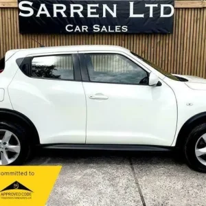 2013 Nissan Juke 1.6 Visia Euro 5 5-door hatchback petrol manual - Image 3