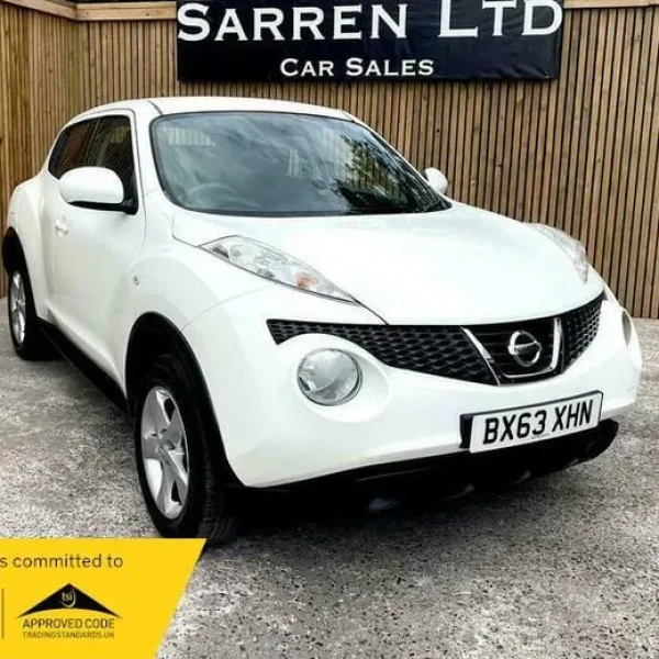 2013 Nissan Juke 1.6 Visia Euro 5 5-door hatchback petrol manual
