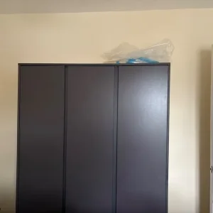 Malvern Grey 3 Door Triple Wardrobe - Image 5