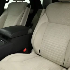 2021 Land Rover Discovery 3.0 D300 MHEV R-Dynamic HSE SUV 5dr Diesel Auto 4WD Euro 6 - Image 4