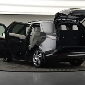 2021 Land Rover Discovery 3.0 D300 MHEV R-Dynamic HSE SUV 5dr Diesel Auto 4WD Euro 6 - Image 8