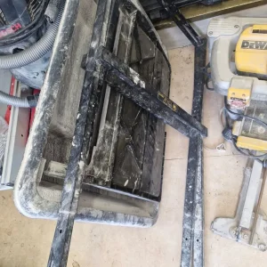 Large Dewalt tile cutter and stand D24000 model - Image 2