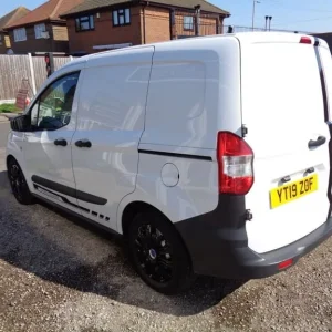 2019 Ford Transit Courier 1.5 TDCI Panel Van 5-door Diesel Manual Euro 6 - Image 4