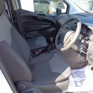 2019 Ford Transit Courier 1.5 TDCI Panel Van 5-door Diesel Manual Euro 6 - Image 6