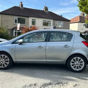 2012 Vauxhall Corsa 1.2 ecoFLEX SE 5-door hatchback with start-stop - Image 3