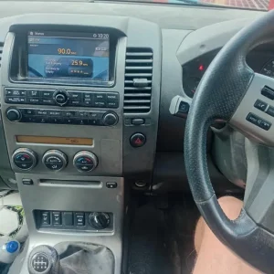 Nissan Navara Pickup 2009 Manual 2488cc - Image 6