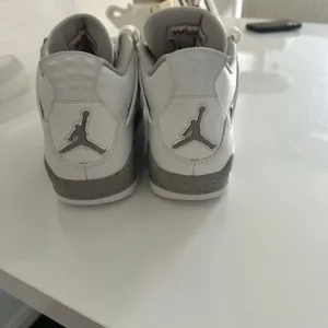 Air Jordan 4 White Oreo Sneakers Size 7.5UK/8.5US - Image 6