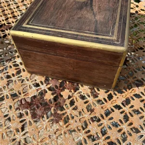 Antique sewing or jewellery box with brass details - Image 4