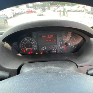 2015 Peugeot Boxer 335 L3 HDi Luton Box Van - Image 4