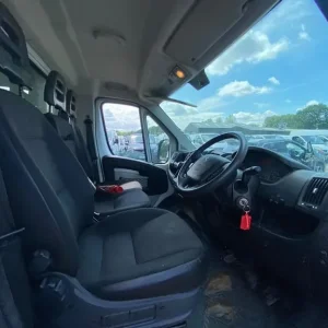 2015 Peugeot Boxer 335 L3 HDi Luton Box Van - Image 7