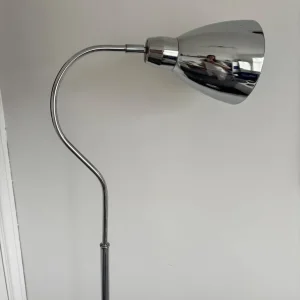 Chrome floor lamp - Image 2