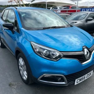 2016 Renault Captur 0.9 Petrol Dynamique with Nav and Alloy Wheels - Image 5