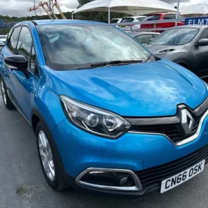 2016 Renault Captur 0.9 Petrol Dynamique with Nav and Alloy Wheels - Image 6