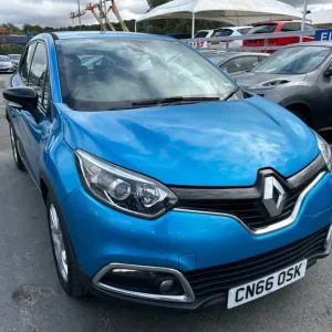 2016 Renault Captur 0.9 Petrol Dynamique with Nav and Alloy Wheels - Image 7