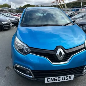2016 Renault Captur 0.9 Petrol Dynamique with Nav and Alloy Wheels - Image 8
