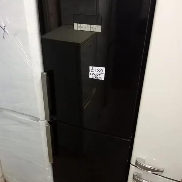189cm grundig black fridge freezer