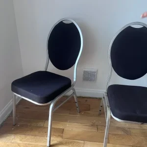 Four chairs - Image 2