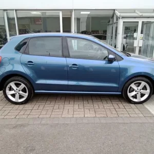 2016 Volkswagen Polo 1.0 110PS SEL 5-door with sat nav and 10 service stamps - Image 4