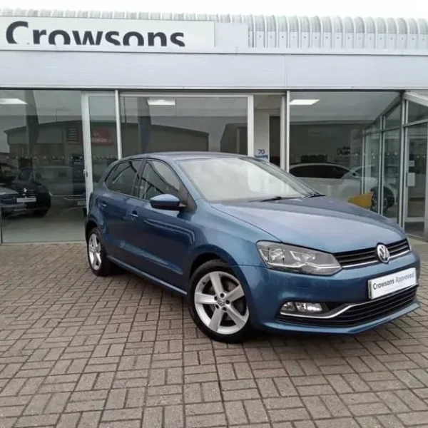 2016 Volkswagen Polo 1.0 110PS SEL 5-door with sat nav and 10 service stamps