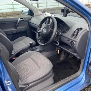 2006 Volkswagen Polo Manual 5-door Hatchback - Image 2