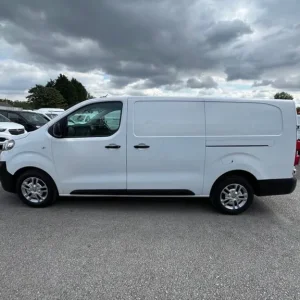 2021 Vauxhall Vivaro 1.5 Turbo D 2900 Dynamic Panel Van 6DR Diesel Manual - Image 6