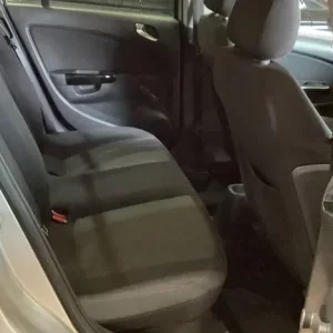 2012 Vauxhall Corsa 1.4 16V SXi Euro 5 5-door hatchback with A/C and manual gearbox - Image 8
