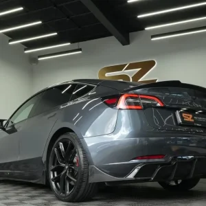 2021 Tesla Model 3 Dual Motor Long Range 4dr Saloon - Image 2