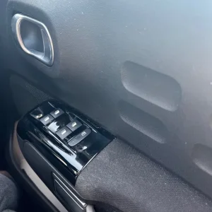 Citroen C3 Hatchback 2018 Manual 1.2L 5-door - Image 8