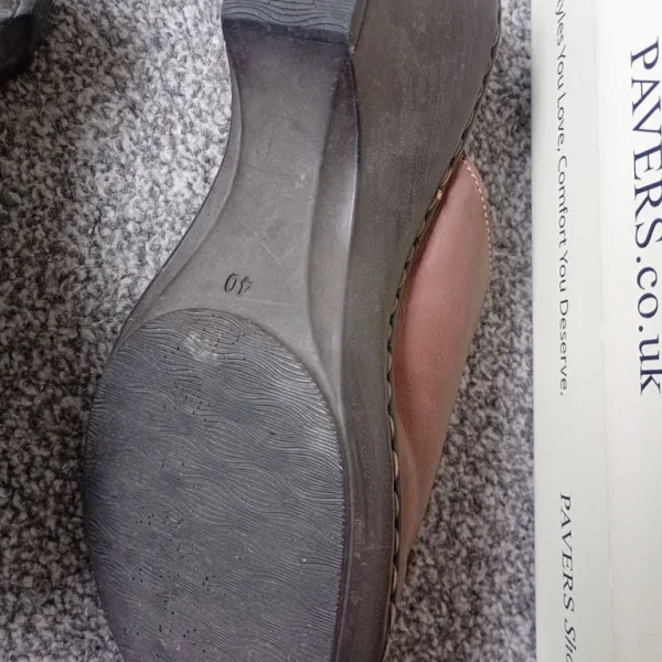 Slip ons