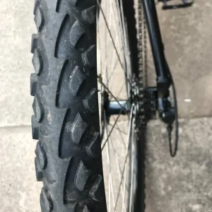 GT Avalanche Hardtail Mountain Bike - Image 8