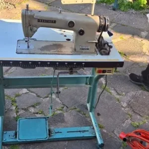 Brother industrial sewing machine - Image 4