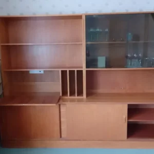 Display cabinet with sliding glass doors - Image 2