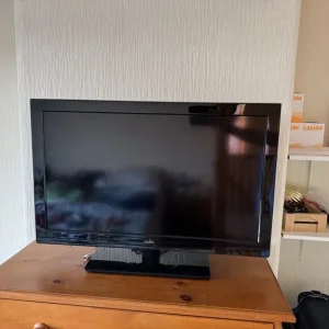 32-inch TV with built-in DVD player