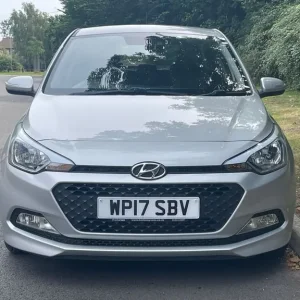 2017 Hyundai i20 Automatic 5-door Silver - Image 3