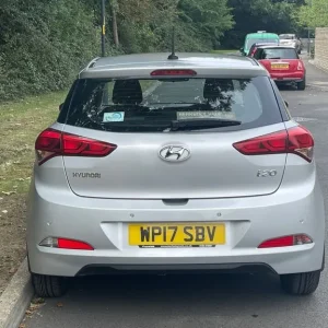 2017 Hyundai i20 Automatic 5-door Silver - Image 8