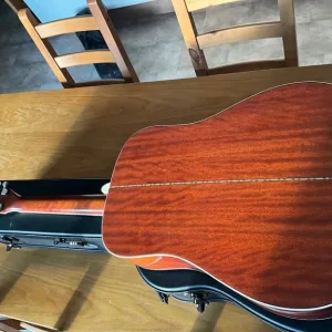 Yamaha 12 string guitar and luxury case - Image 6